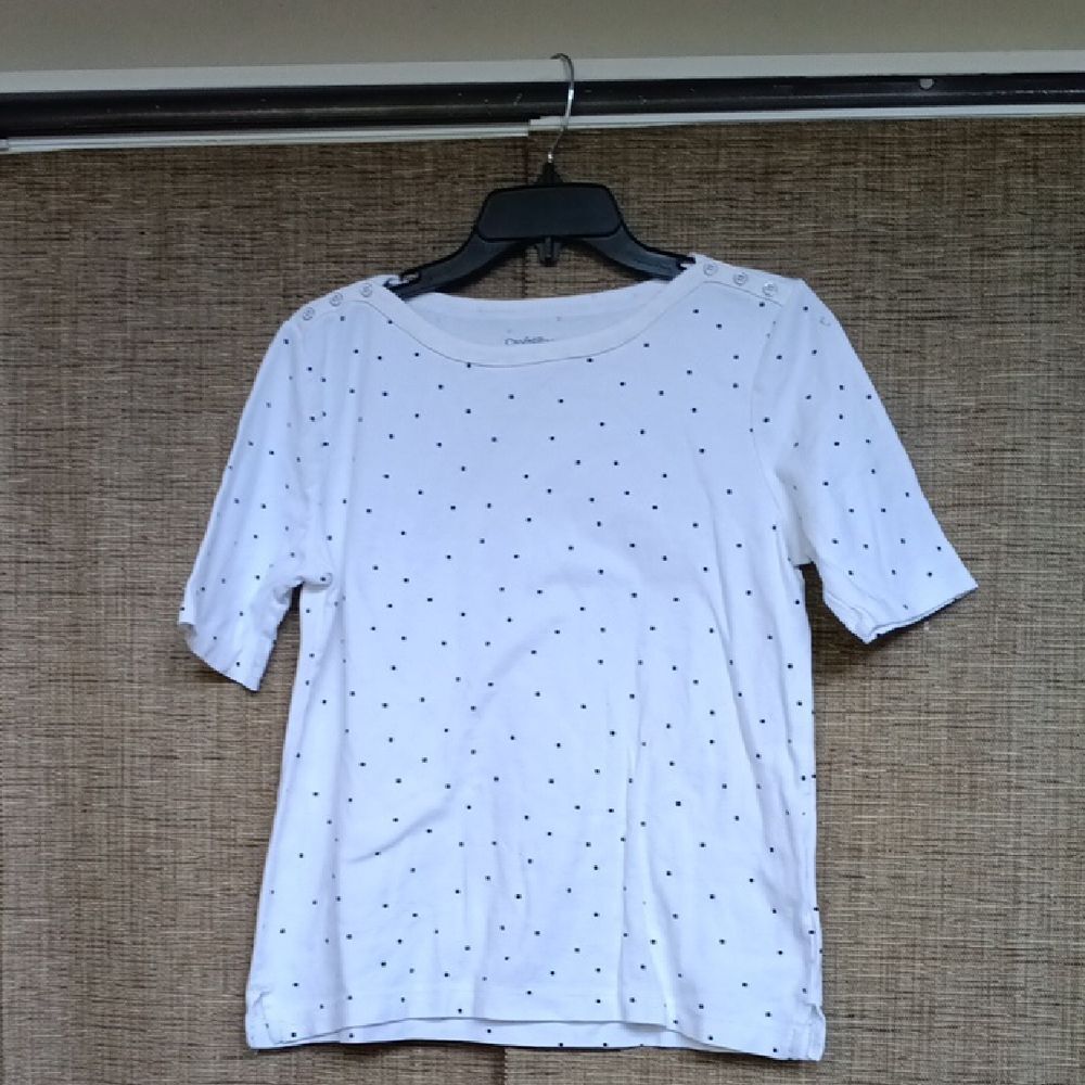 Croft & Barrow Cotton White Tee with Subtle Dots